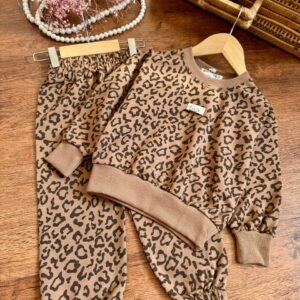 کراپ و شلوار پلنگی